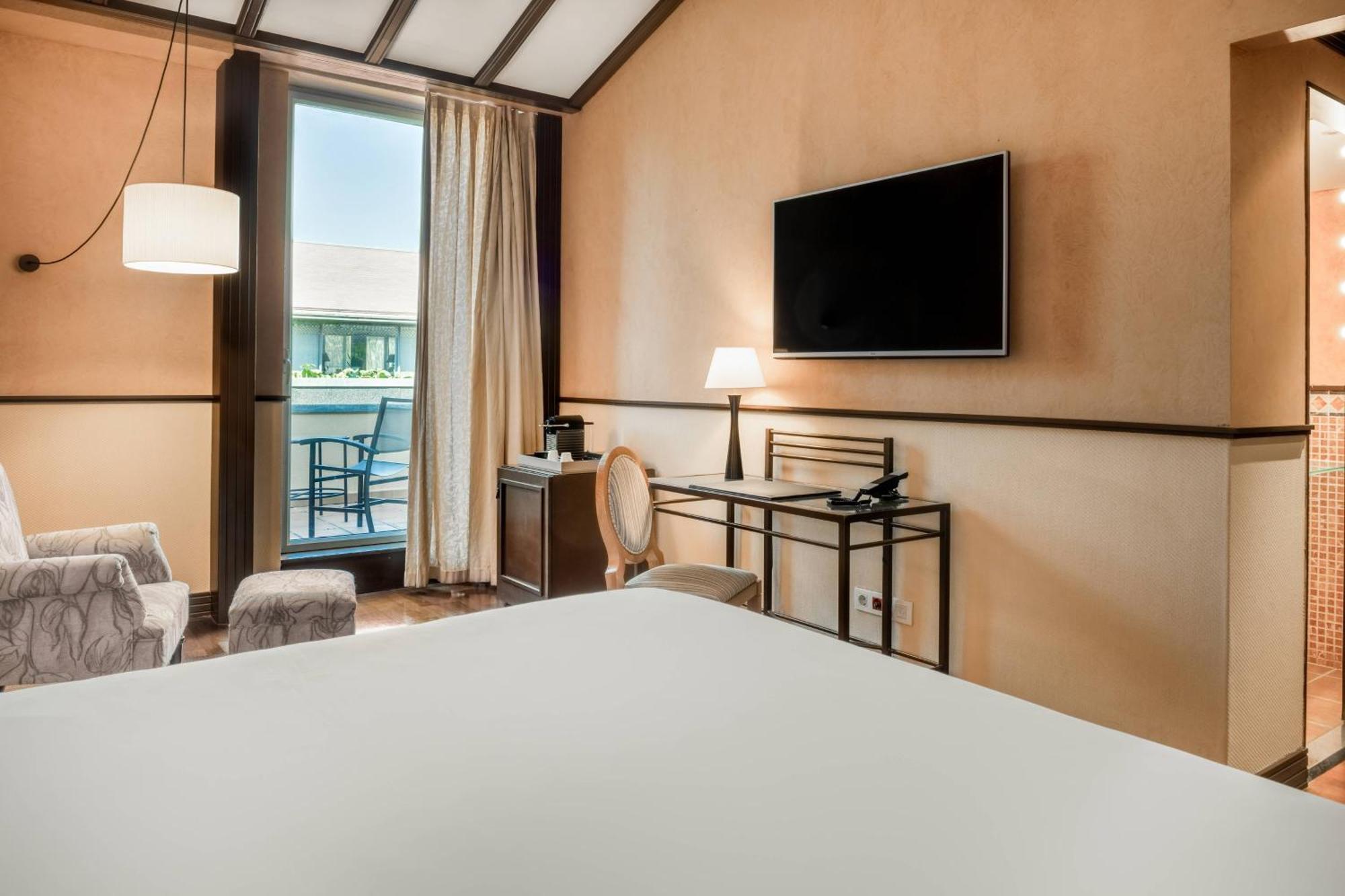 Ac Hotel Ciudad De Tudela By Marriott Dış mekan fotoğraf